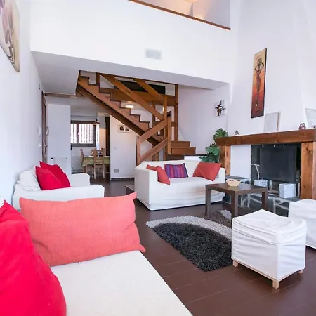 Sleeps 6 Air Con * Cadenabbia