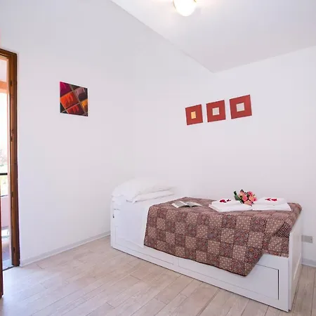 Sleeps 6 Air Con * Cadenabbia